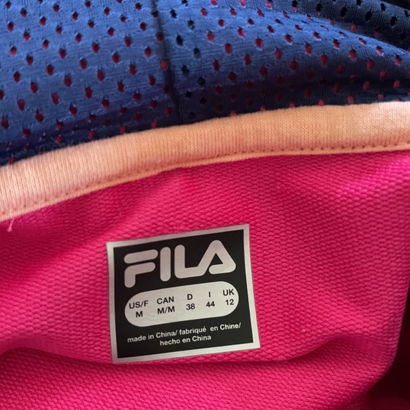 Fila Hoodie Size M 🥰🥰 - Picture 3 of 3